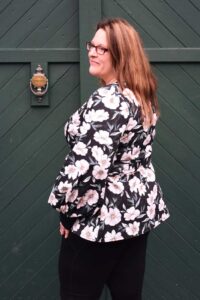Schnittmuster-Wickelbluse-Damen-Bluse-Pimenta-Schleife-Manschetten-erbsuende-80