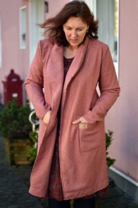 Schnittmuster-Damen-Mantel-Wollmantel-Fortaleza-erbsuende-28