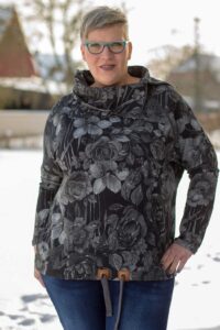 Schnittmuster-Damen-Pullover-mit-kragen-Reißverschluss-Teresina-erbsuende-7