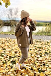 Schnittmuster-Mantel-Jacke-Cardigan-Steppmantel-Strick-Alma-erbsuende-40