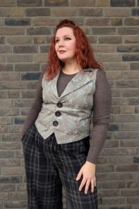 Schnittmuster-Weste-Kragen-V-Ausschnitt-Damen-Revers-Cora-erbsuende-16