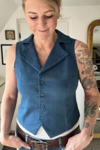 Schnittmuster-Weste-Kragen-V-Ausschnitt-Damen-Revers-Cora-erbsuende-18