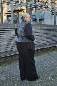 Schnittmuster-Weste-Kragen-V-Ausschnitt-Damen-Revers-Cora-erbsuende-22