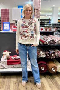 Schnittmuster-Weste-Kragen-V-Ausschnitt-Damen-Revers-Cora-erbsuende-51