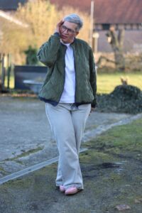 Schnittmuster-Blouson-Bomberjacke-Aura-erbsuende-42