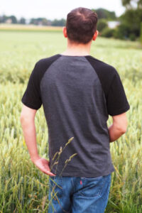Schnittmuster-Shirt-Pullover-Tshirt-Raglan-Sweater-Salvador-erbsuende-18