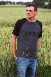 Schnittmuster-Shirt-Pullover-Tshirt-Raglan-Sweater-Salvador-erbsuende-21