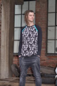 Schnittmuster-Shirt-Pullover-Tshirt-Raglan-Sweater-Salvador-erbsuende-22