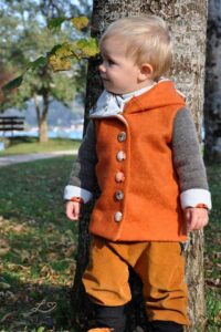 Schnittmuster-kinder-wolljacke-uebergangsjacke-jacke-cardigan-erbsuende-Jovem-30