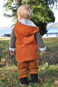 Schnittmuster-kinder-wolljacke-uebergangsjacke-jacke-cardigan-erbsuende-Jovem-37
