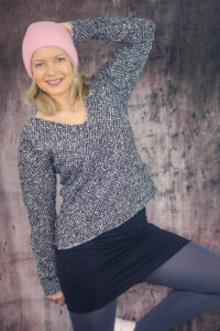 Schnittmuster-sweater-kleid-colourblocking-einsatz-v-ausschnitt-amante-erbsuende-13