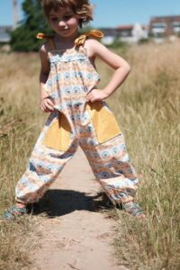 Schnittmuster-Baby-Kinder-Latzhose-Overall-Jumpsuit-Santos-erbsuende-11