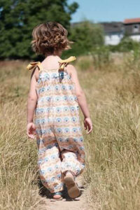Schnittmuster-Baby-Kinder-Latzhose-Overall-Jumpsuit-Santos-erbsuende-7