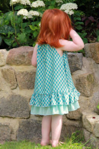 Schnittmuster-Alegria-Kinder-Kleid-Tunika-Kleidchen-Haengerchen-erbsuende-23