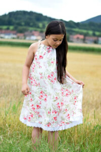 Schnittmuster-Alegria-Kinder-Kleid-Tunika-Kleidchen-Haengerchen-erbsuende-24