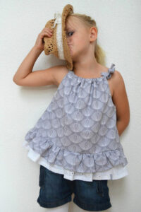 Schnittmuster-Alegria-Kinder-Kleid-Tunika-Kleidchen-Haengerchen-erbsuende-31