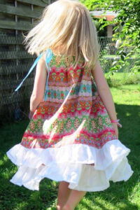Schnittmuster-Alegria-Kinder-Kleid-Tunika-Kleidchen-Haengerchen-erbsuende-37