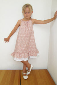 Schnittmuster-Alegria-Kinder-Kleid-Tunika-Kleidchen-Haengerchen-erbsuende-41