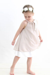 Schnittmuster-Alegria-Kinder-Kleid-Tunika-Kleidchen-Haengerchen-erbsuende-45