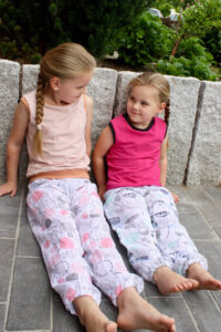 Schnittmuster-Baby-Kind-Hose-Musselinhose-Kinderhose-Babyhose-Webware-Jersey-Mini Brasilia-erbsuende-29