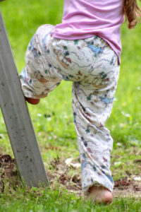 Schnittmuster-Baby-Kind-Hose-Musselinhose-Kinderhose-Babyhose-Webware-Jersey-Mini Brasilia-erbsuende-34