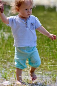 Schnittmuster-Baby-Kind-Hose-Musselinhose-Kinderhose-Babyhose-Webware-Jersey-Mini Brasilia-erbsuende-8