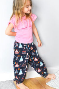 Schnittmuster-Baby-Kind-Hose-Musselinhose-Kinderhose-Babyhose-Webware-Jersey-Mini Brasilia-erbsuende-9