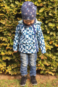 Schnittmuster-Kinder-Jacke-Softshell-Uebergangsjacke-Regenjacke-Pirulito-erbsuende-25