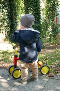 Schnittmuster-Kinder-Jacke-Softshell-Uebergangsjacke-Regenjacke-Pirulito-erbsuende-40
