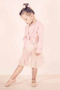Schnittmuster-Kinder-Wickeljacke-Bolero-Jacke-erbsuende-Mariposa-12