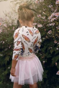 Schnittmuster-Kinder-Wickeljacke-Bolero-Jacke-erbsuende-Mariposa-16