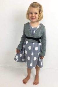 Schnittmuster-Kinder-Wickeljacke-Bolero-Jacke-erbsuende-Mariposa-32