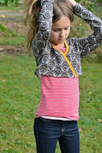 Schnittmuster-Kinder-Wickeljacke-Bolero-Jacke-erbsuende-Mariposa-7