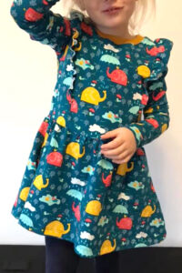 Schnittmuster-Kleid-Jersey-Rueschen-Tellerrock-Skaterkleid-Pulapula-erbsuende-2