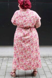 Schnittmuster-Kleid-Maxikleid-V-Ausschnitt-Kragen-Erbsuende-Lago-39