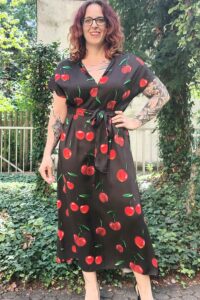 Schnittmuster-Kleid-Maxikleid-V-Ausschnitt-Kragen-Erbsuende-Lago-44
