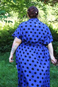 Schnittmuster-Kleid-Maxikleid-V-Ausschnitt-Kragen-Erbsuende-Lago-55