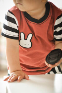 Schittmuster-Kinder-Baby-T-Shirt-Oberteil-Fransen-Camisa-erbsuende-2
