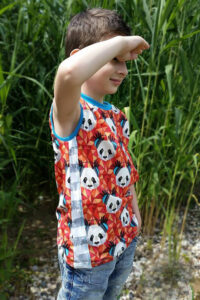 Schittmuster-Kinder-Baby-T-Shirt-Oberteil-Fransen-Camisa-erbsuende-31