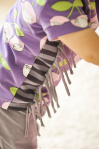 Schittmuster-Kinder-Baby-T-Shirt-Oberteil-Fransen-Camisa-erbsuende-8