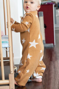 Schnittmuster-Baby-Kinder-Overall-Pyjama-Schlafanzug-Siesta-erbsuende-19