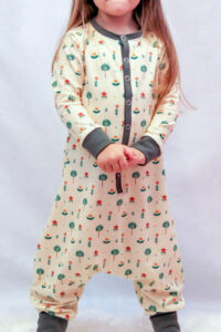 Schnittmuster-Baby-Kinder-Overall-Pyjama-Schlafanzug-Siesta-erbsuende-22
