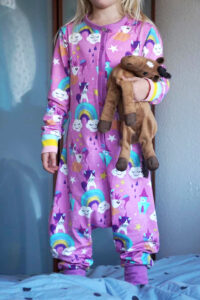 Schnittmuster-Baby-Kinder-Overall-Pyjama-Schlafanzug-Siesta-erbsuende-7